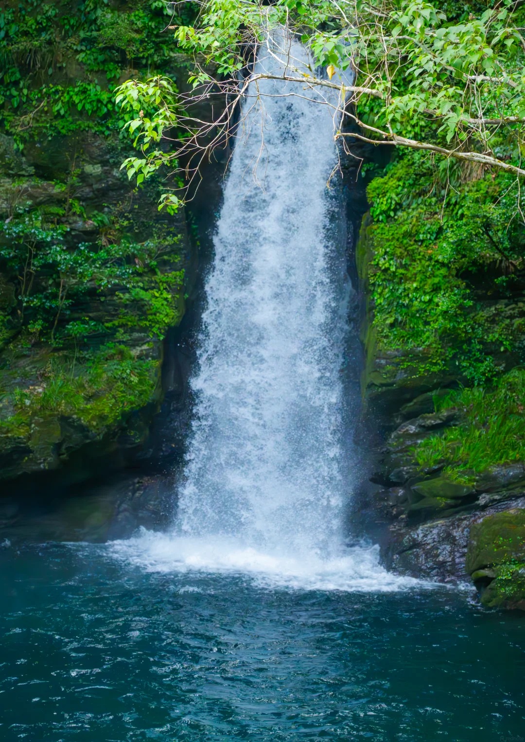 Nikobuchi Waterfall