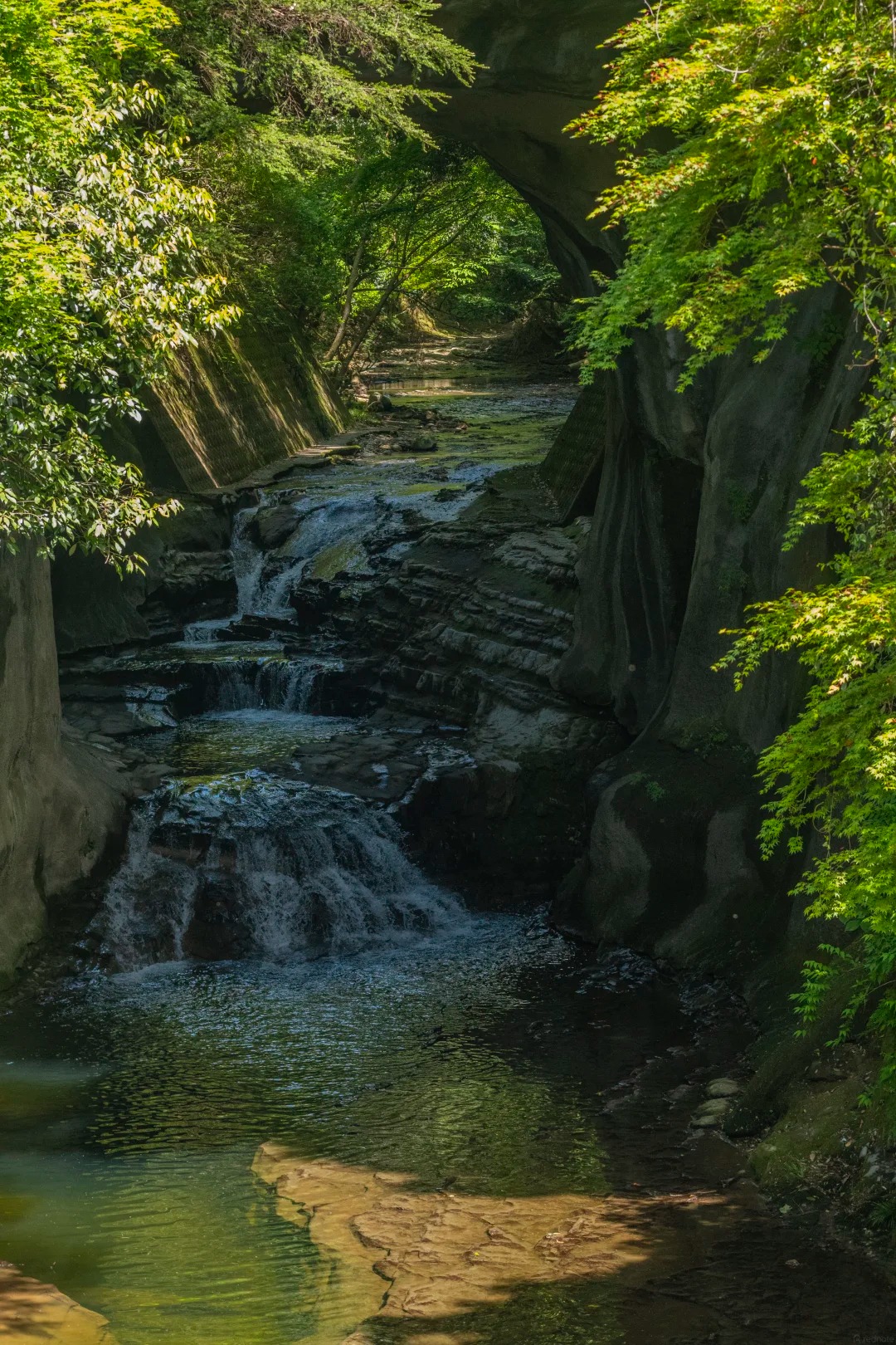 Nomizo Falls