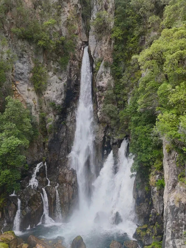 Tarawera Falls — hero