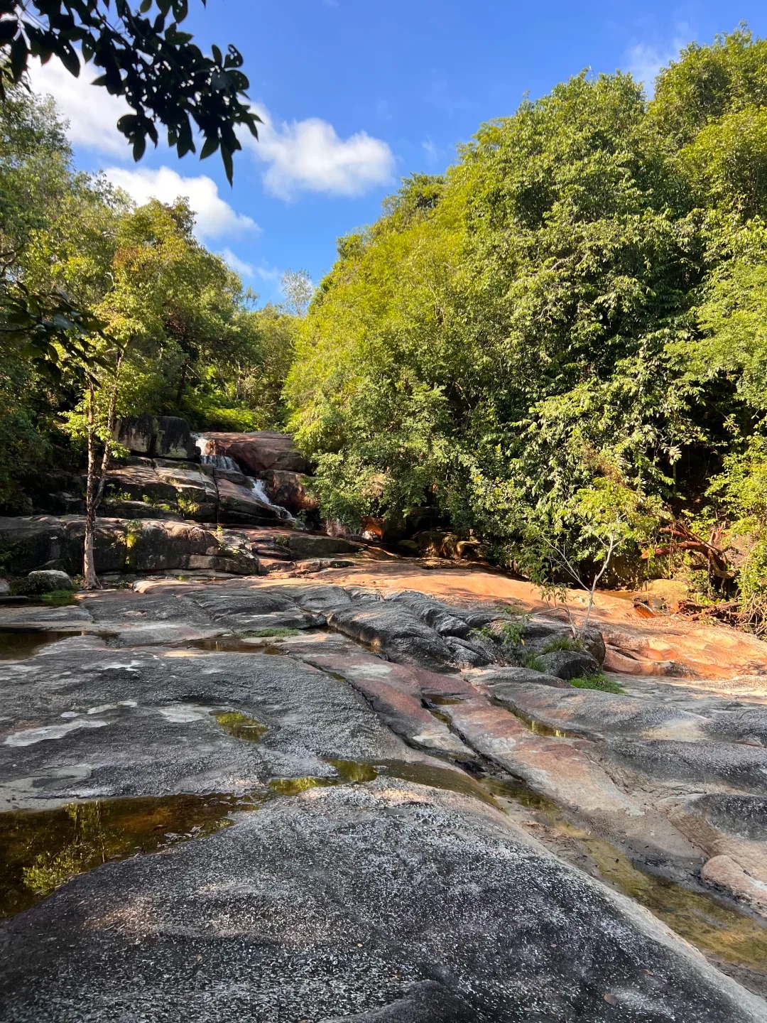 Chin Farm Waterfall — photo 2