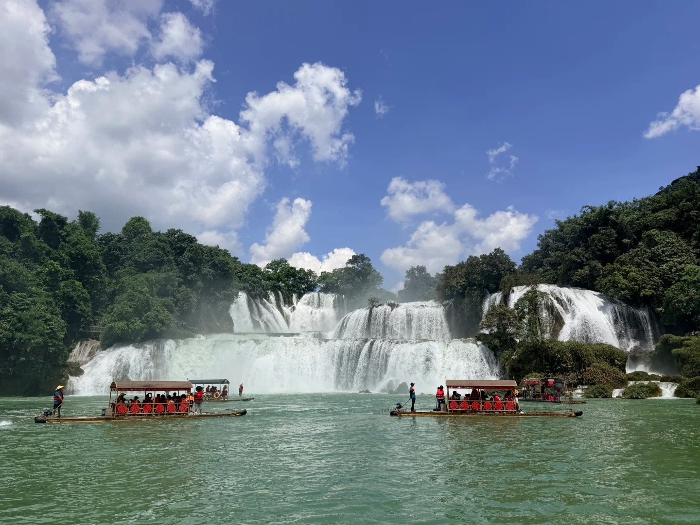 Ban Gioc Falls — hero