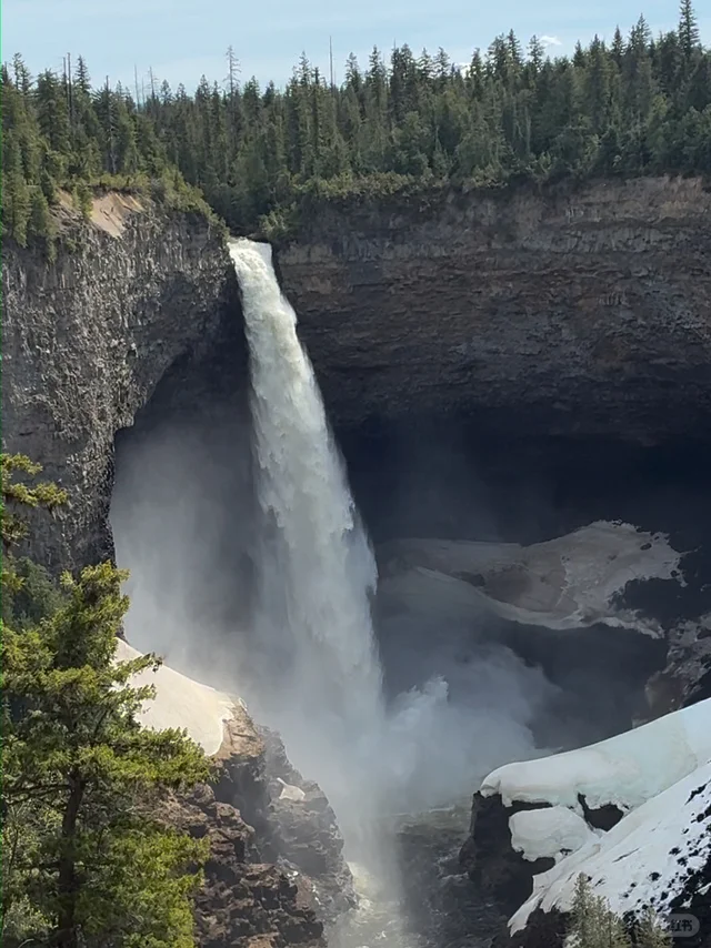 Helmcken Falls