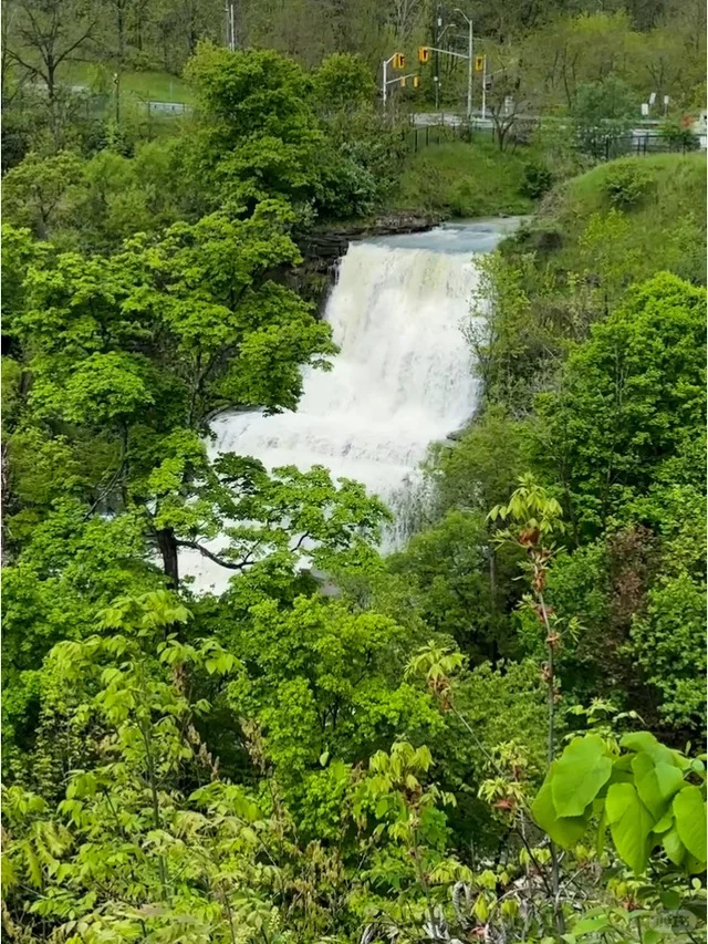 Albion Falls — hero