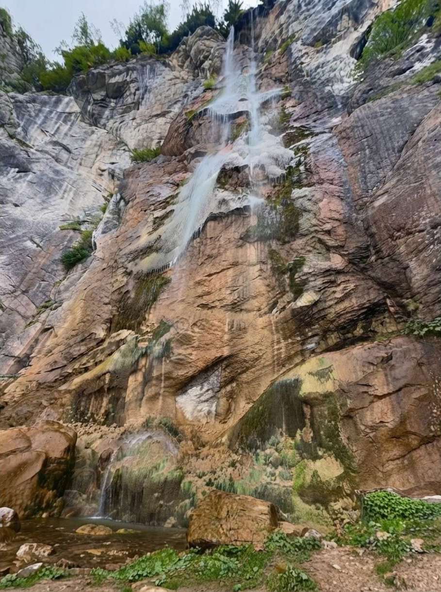 Skakavac Falls — hero