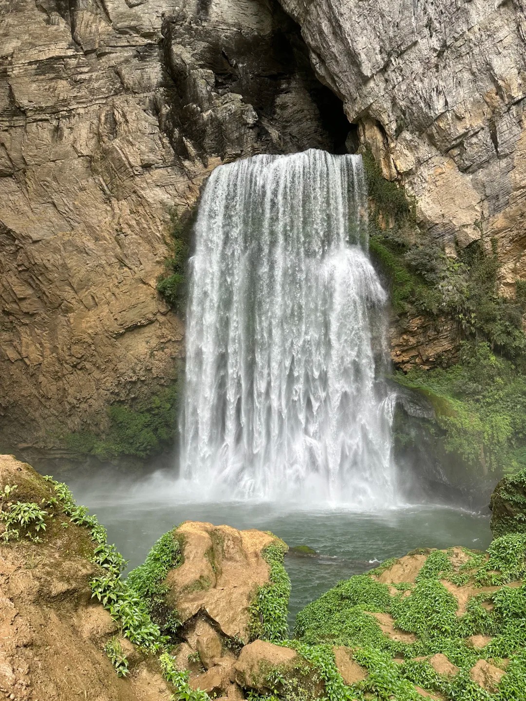 Yangpidong Waterfall — hero