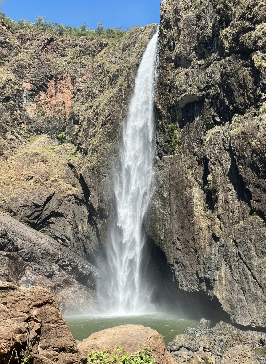 Wallaman Falls